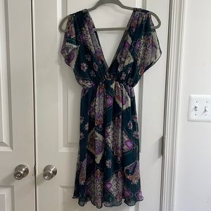 Emerald Green V Neck Dress With Paisley Pattern